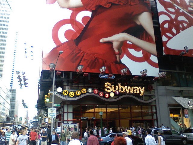 Одна з найбільших станцій метро міста