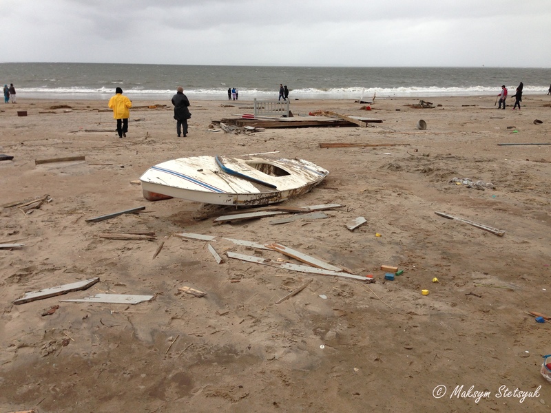 Човен винесло