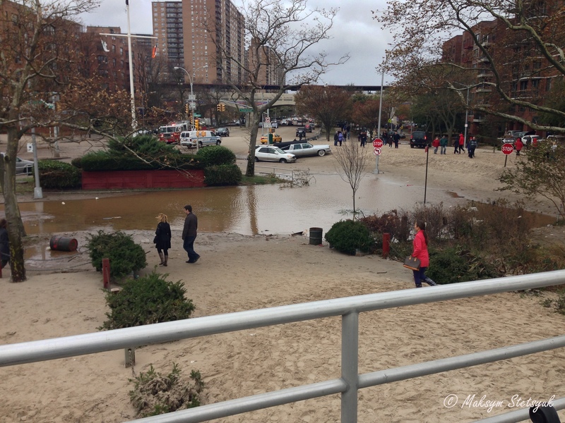 Пляж тепер ближче за бордвок 